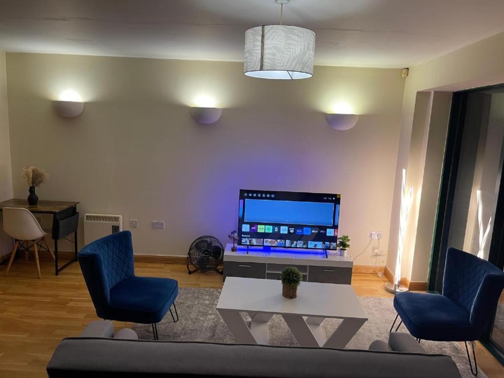 2 Bedrooms, 2 Bathrooms Stunning Penthouse City View Bradford  Eksteriør billede